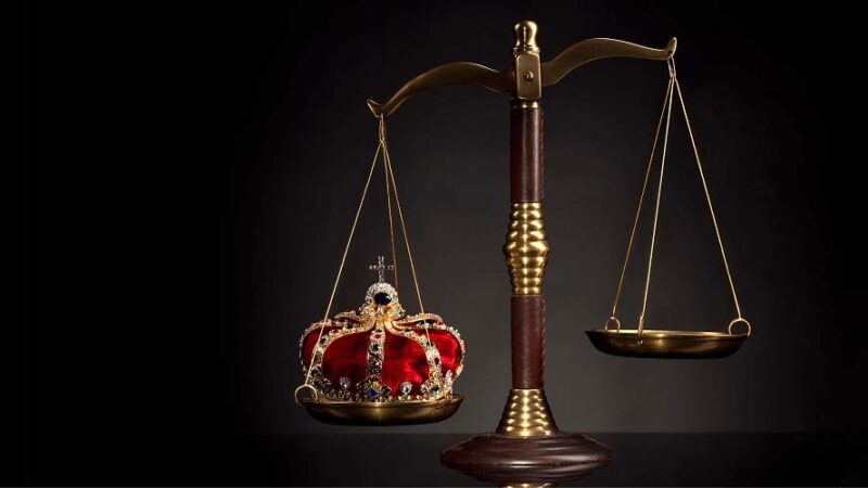 crown tilting scales